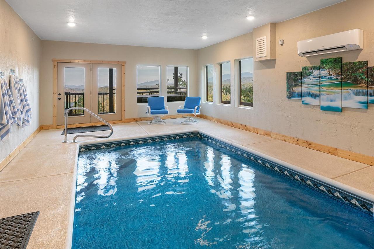 Gritz Carlton, Private Pool, Theater Rm, 1089 Of Free Tickets Each Paid Day, Dollywood And More Sevierville Exterior photo