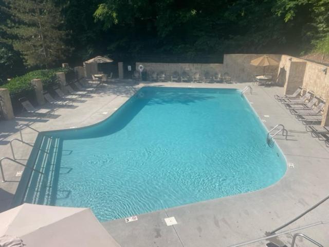 Gritz Carlton, Private Pool, Theater Rm, 1089 Of Free Tickets Each Paid Day, Dollywood And More Sevierville Exterior photo